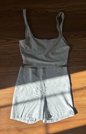 TNA Aritzia Set thumbnail 1