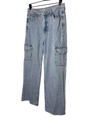 Old Navy Extra High-Waisted Sky-Hi Wide Leg Cargo Jeans - Light Wash 10 thumbnail 5