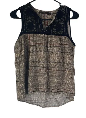 Anthropologie Hazel Size‎ Medium Rayon Boho Sleeveless Crochet Blouse Festival thumbnail 1