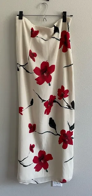 Floral Midi Skirt in Cream with Red Blooms thumbnail 1