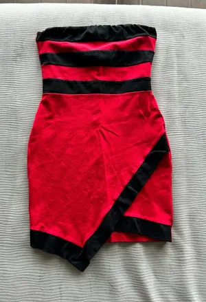 Dress Red thumbnail 1