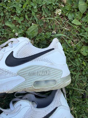 Nike Air Max Excee White Black Sneakers Women’s Size 6 thumbnail 3
