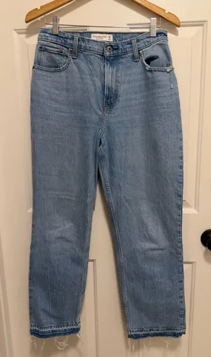 ABERCROMBIE & FITCH The '90s Straight Ultra High Rise Jeans Curve love Size 8S thumbnail 1