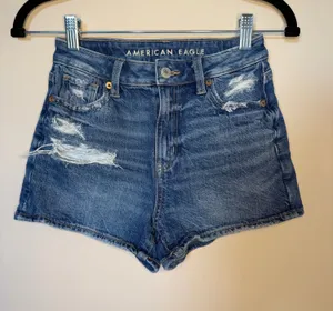 American Eagle Outfitters thumbnail 1