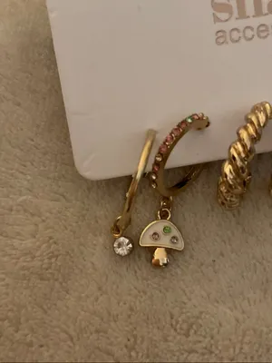 SHEIN Gold-Tone Mixed Hoop Earring Set with Enamel Mushroom Charm thumbnail 2