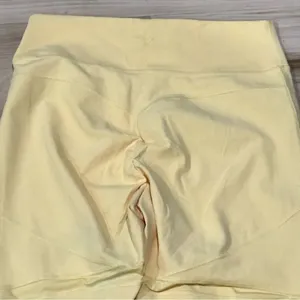 Gymshark Whitney Simmons Scrunch Butt Mesh Leggings Yellow Women’s Small thumbnail 6