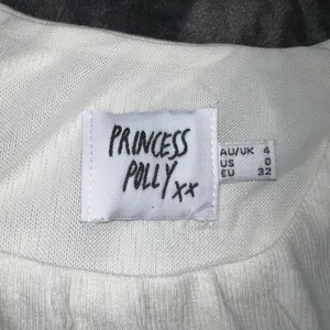 Princess Polly Lynlee Top in White Size 0 thumbnail 15
