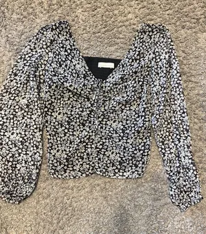 Abercrombie & Fitch Black and White Floral Ruched Long-Sleeve Top thumbnail 1