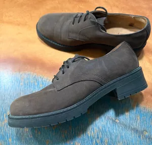 Bass Brassie Leather heeled Oxfords Lace Up size 8.5 excellent condition thumbnail 1