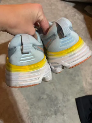 Hoka shoes thumbnail 4