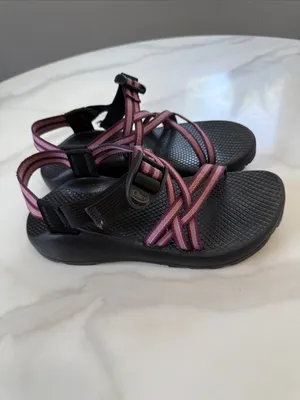 Chacos women’s Pink and Purple Striped Sandals thumbnail 5