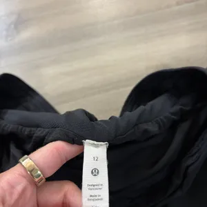 Lululemon Fast and Free Reflective High-Rise Short 3" Women Size 12 Black thumbnail 3