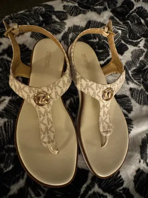 Michael Kors Sandals thumbnail 1