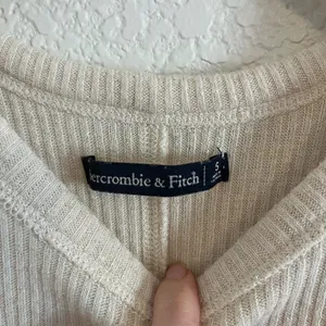Abercrombie and Fitch Cream Tan Slim Fit Ribbed Short Sleeve Tee Shirt Top thumbnail 3