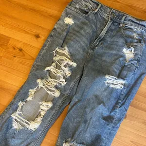 American eagle highest rise 90s boyfriend jeans! size 10 thumbnail 1