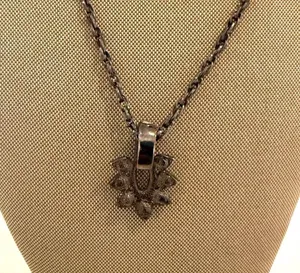 Elegant Black Greenish Rhinestone Pendant Necklace thumbnail 3