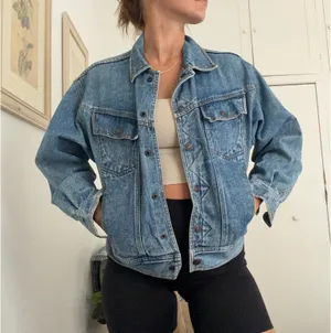 Vintage Cropped Denim Jacket Blue thumbnail 2