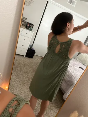 Dress thumbnail 2