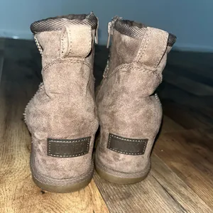 Brown Suede Ankle Boots Size 7.5 thumbnail 3