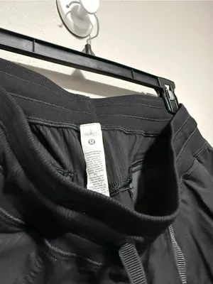 Lululemon Dance Studio
Jogger 6 | S thumbnail 6