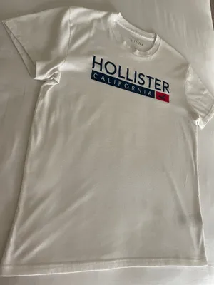 Hollister Graphic Tee - Pre-owned Casual T-Shirt thumbnail 3