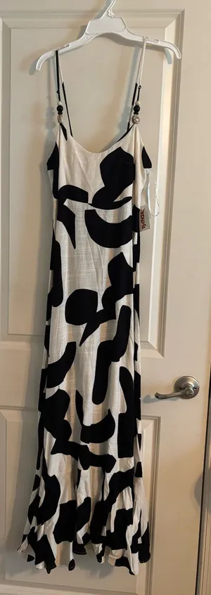 Paper Heart Maxi Dress Black Leaf  thumbnail 1