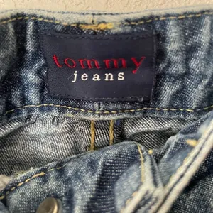 Tommy Hilfiger Tommy jeans vintage y2k shorts thumbnail 2
