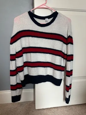 Charlotte Russe Sweater thumbnail 1