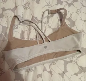 Sports Bra thumbnail 2