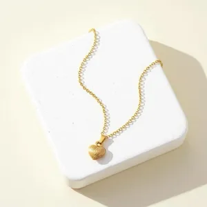 Vintage Style Gold Heart Pendant Necklace Romantic Jewelry thumbnail 1