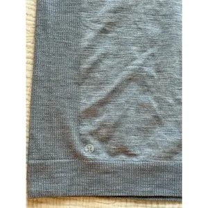 Lululemon‎ Swiftly Wool 1/2 Zip Womens Size 4 Gray Hooded Running Active Gym thumbnail 6