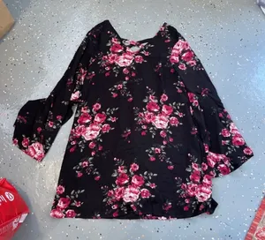 Lulus medium floral dress‎ thumbnail 1