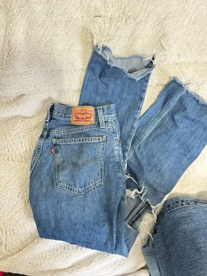 Levi’s low rise jeans thumbnail 2