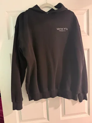 White fox sweatshirt thumbnail 1