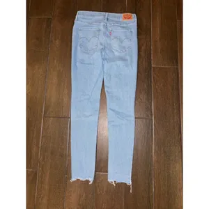 Levi's 720 High Rise Super‎ Skinny Jeans 28 Light Blue Distressed Raw Hem Denim thumbnail 7