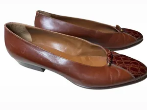 Vintage Bally Brown Leather Crocodile Cap Toe Flats - Size 7.5 - Made in Italy thumbnail 2
