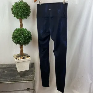 Lululemon Black & Blue Print High Rise Full Length Leggings Pants 8 thumbnail 3