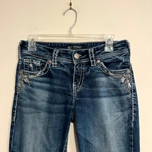 Silver Jeans Y2K Suki Low Rise Bootcut Dark Wash Embellished Size 26 thumbnail 2