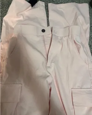 Women’s Shein Pink Cargo Pants thumbnail 1