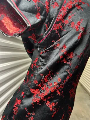 Authentic Chinese Qipao/Cheongsam Dress 🇨🇳 Black & Red Floral | Purchased in China thumbnail 4