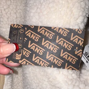 🆕 Vans‎ Women's Misty Fog High Pile Jacket thumbnail 6