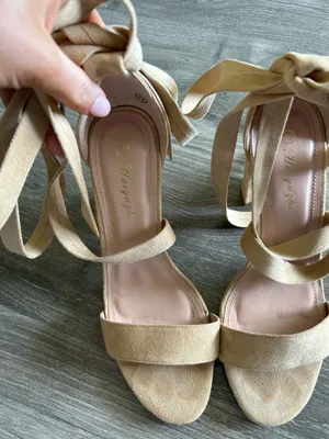 Heels Tan Size 7.5 thumbnail 2