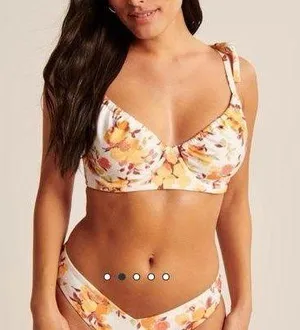 Abercrombie & Fitch floral bikini top thumbnail 1