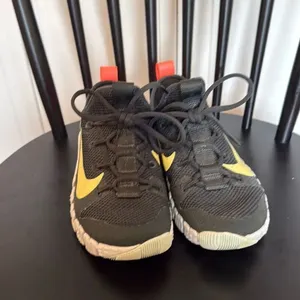 Nike Free Metacon 3 black sneakers size 6 thumbnail 5