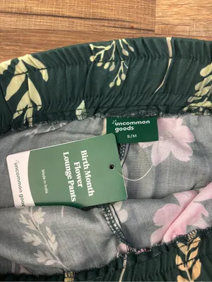 Uncommon Goods Birth Month Flower Floral Lounge Pants October NEW thumbnail 3