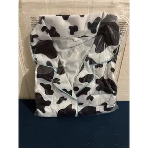 NIB- Cow Print Pajama Set Women Large Short Sleeve Button Down Shirt/Shorts New thumbnail 2