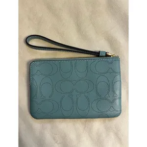 Coach Women's Green Leather Wristlet Wallet with Logo & Zipper Accents thumbnail 2