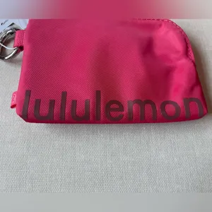 Lululemon Clippable Card Pouch - Glaze Pink thumbnail 2