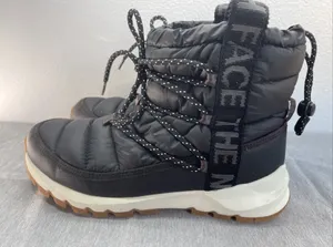 The North Face Snow Boots thumbnail 2
