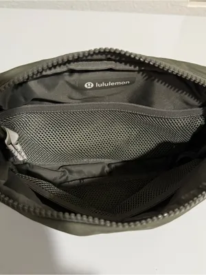Lululemon belt bag thumbnail 2